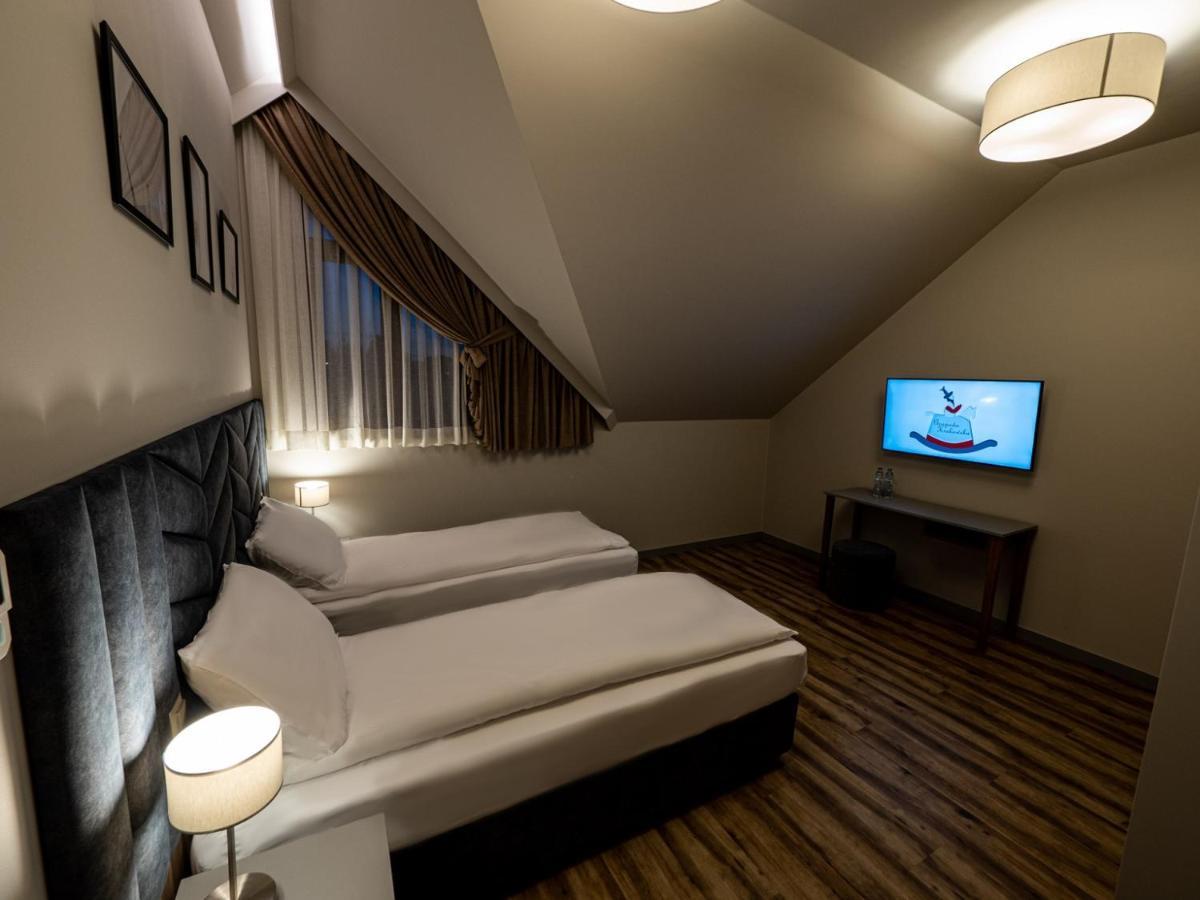 Villa & Gospoda Krakowska Kobiernice ภายนอก รูปภาพ