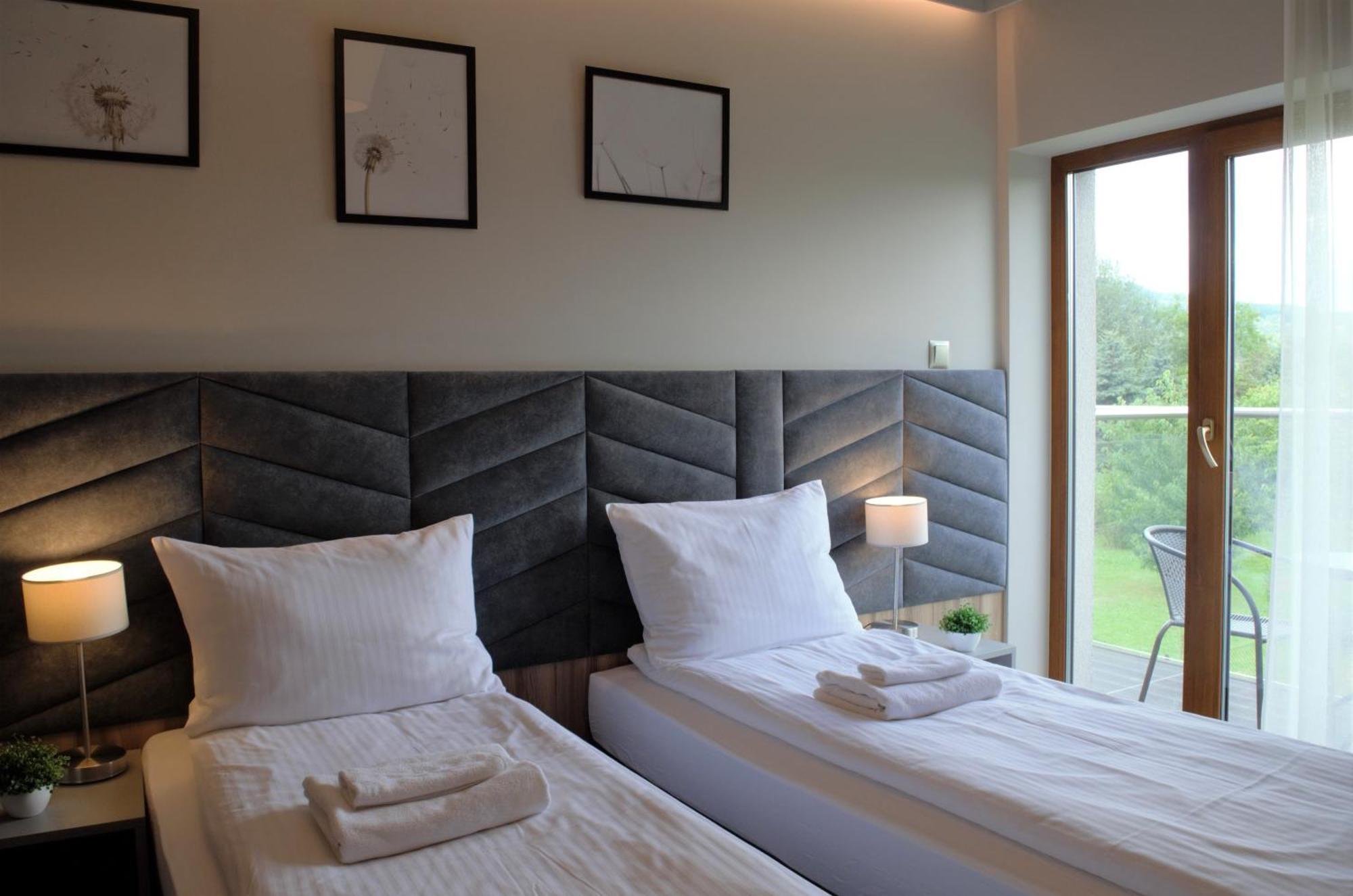 Villa & Gospoda Krakowska Kobiernice ภายนอก รูปภาพ